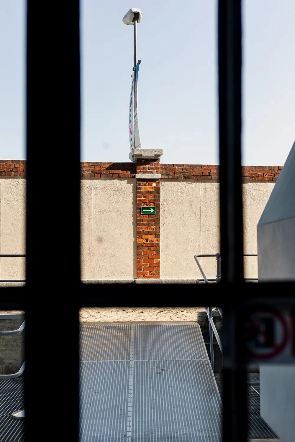 Detalhes da arquitetura da antiga fábrica da eletricidade de Lisboa
